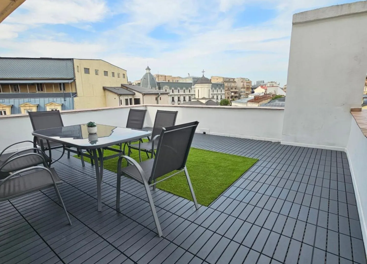 Roof Top Apartments Bukarest