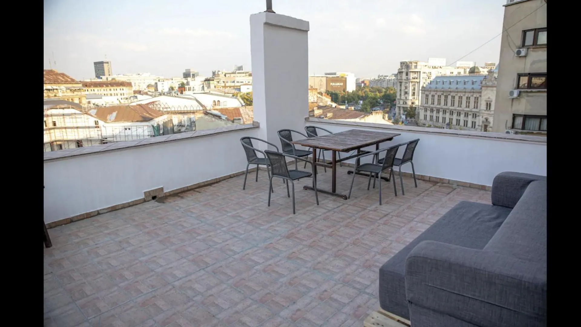 Roof Top Apartments Bucharest 0*,
